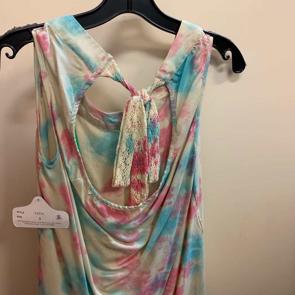 Angie NWT top